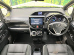 VOXY HYBRID