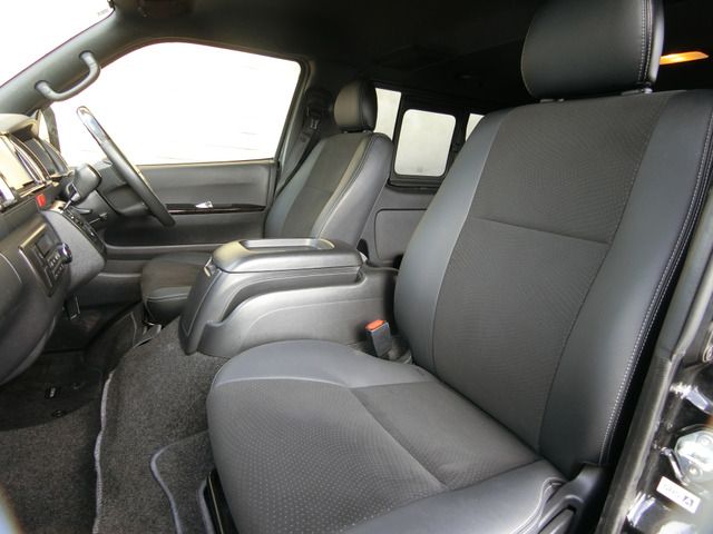 HIACE van 2WD
