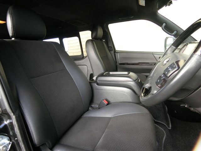 HIACE van 2WD