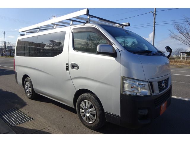 NV350 CARAVAN 4WD