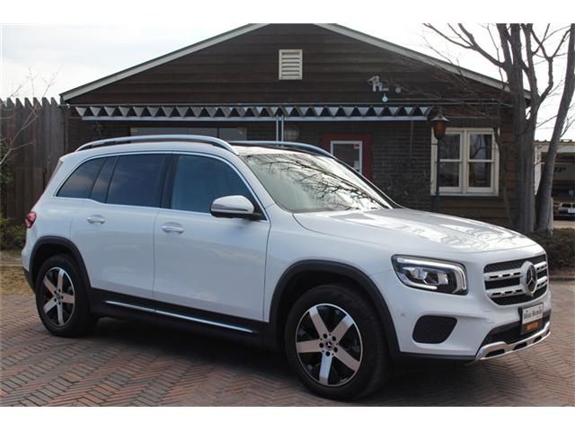 MERCEDES BENZ GLB