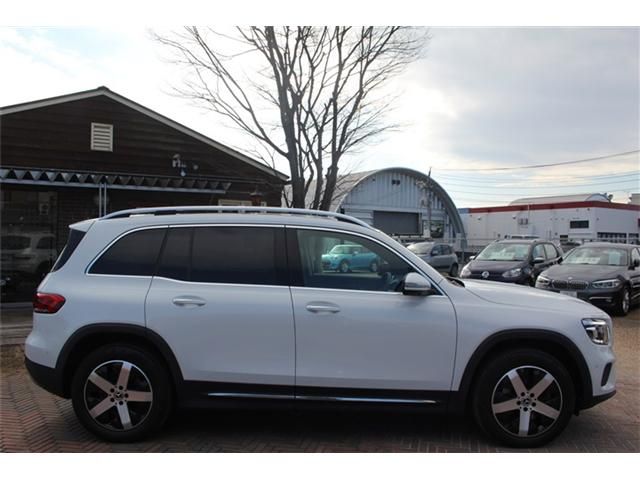 MERCEDES BENZ GLB