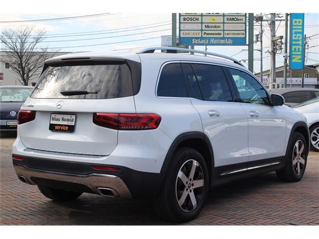 MERCEDES BENZ GLB