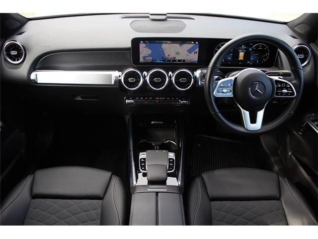 MERCEDES BENZ GLB