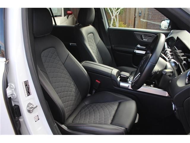 MERCEDES BENZ GLB