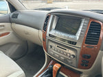 LANDCRUISER van