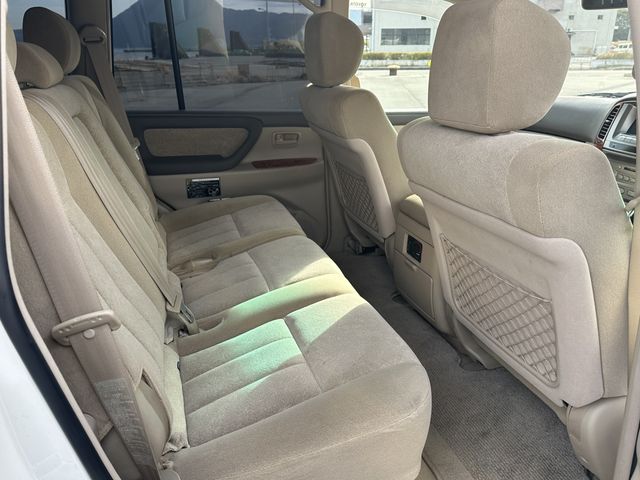 LANDCRUISER van