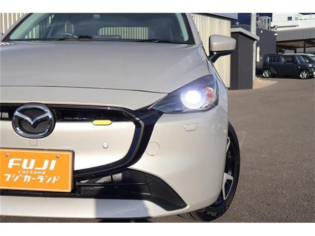 MAZDA2