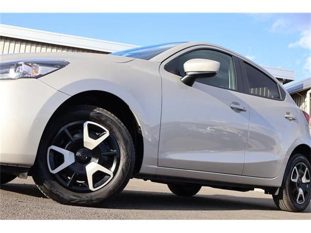MAZDA2