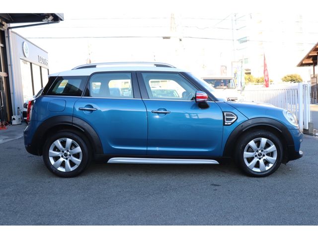 BMW MINI COOPER D CROSSOVER