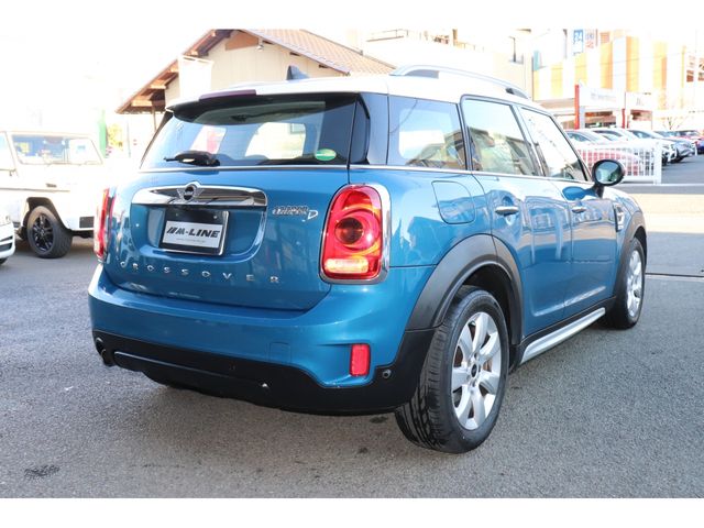 BMW MINI COOPER D CROSSOVER