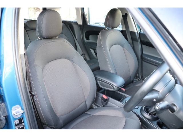 BMW MINI COOPER D CROSSOVER