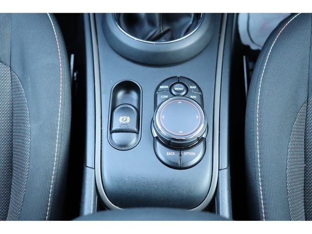 BMW MINI COOPER D CROSSOVER