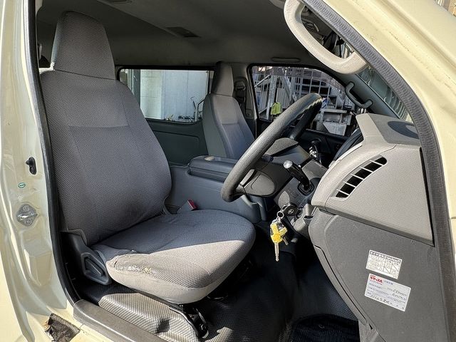 HIACE wagon 4WD