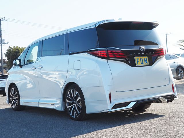 ALPHARD hybrid
