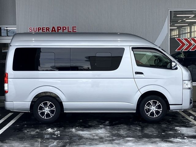 HIACE van 4WD