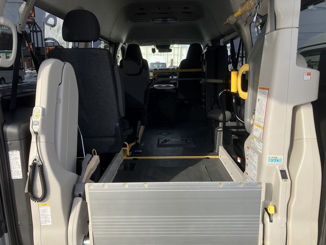 HIACE van 4WD