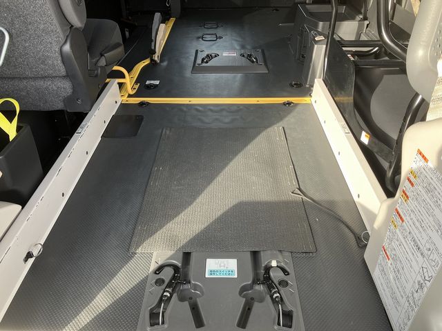 HIACE van 4WD