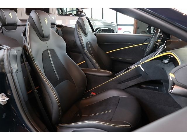 FERRARI Roma Spider