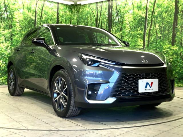 LEXUS LBX