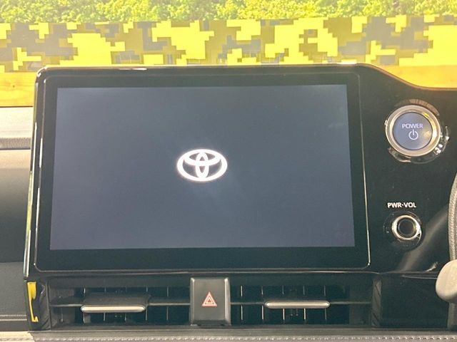 VOXY HYBRID