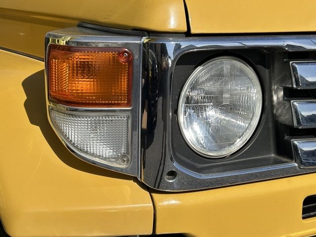 LANDCRUISER van