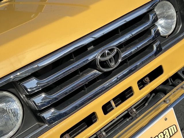 LANDCRUISER van