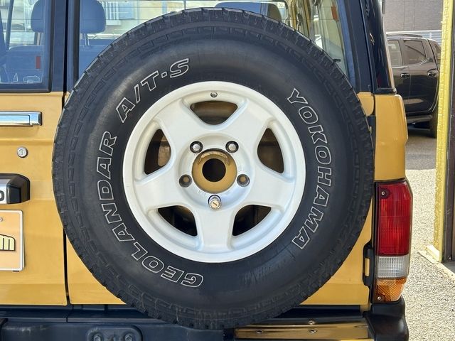 LANDCRUISER van