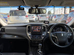 CROWN sedan hybrid