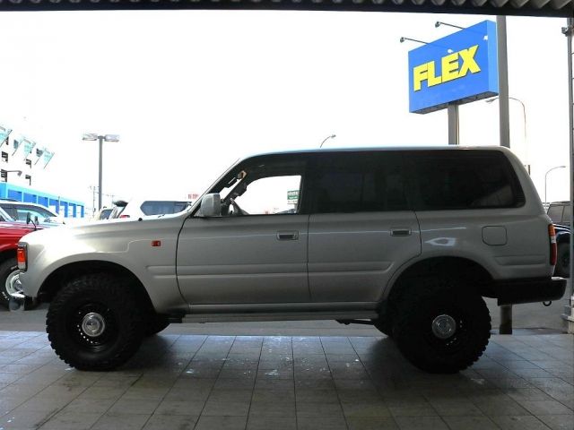 LANDCRUISER van