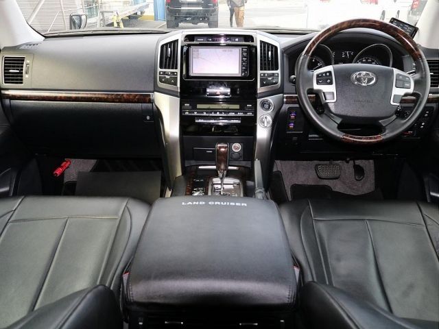LANDCRUISER wagon