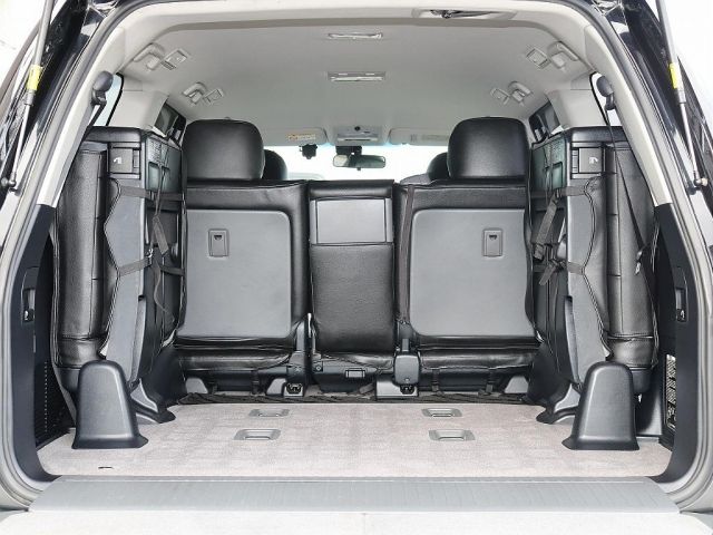 LANDCRUISER wagon
