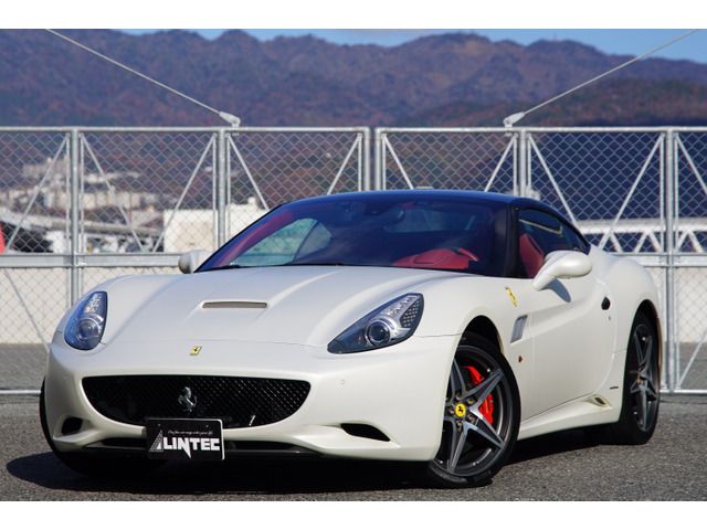 FERRARI California 30
