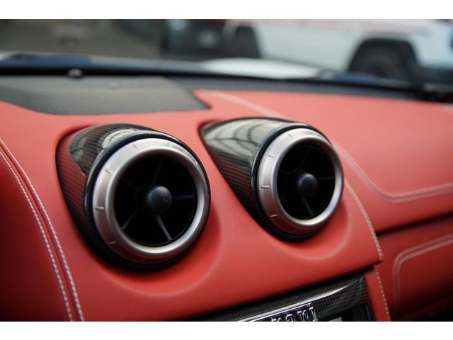 FERRARI California 30