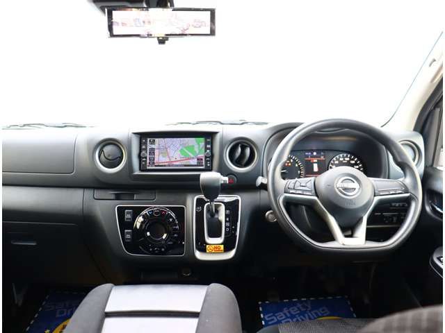 CARAVAN van 2WD
