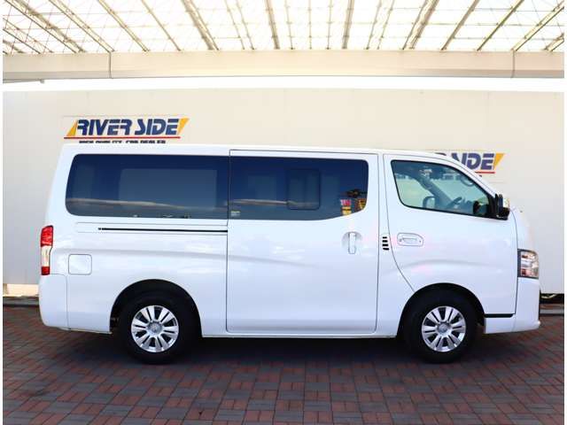 CARAVAN van 2WD