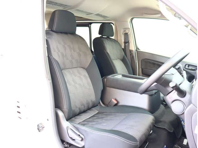 CARAVAN van 2WD