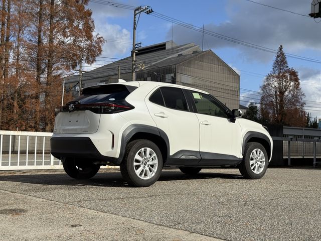 YARIS CROSS
