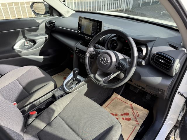 YARIS CROSS