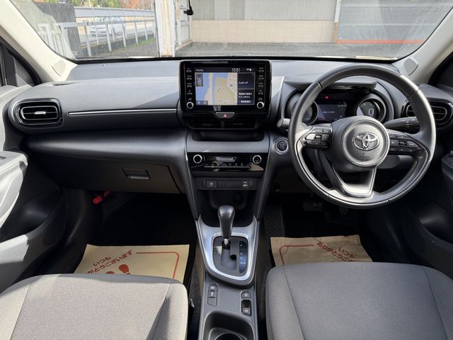 YARIS CROSS