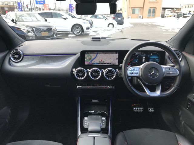 MERCEDES BENZ GLA class