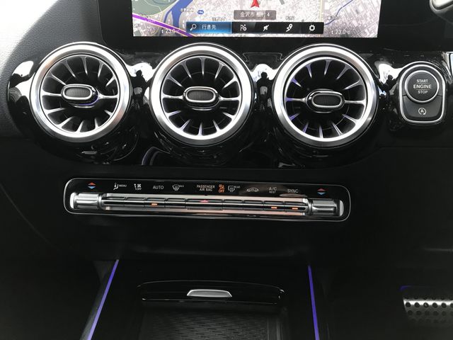 MERCEDES BENZ GLA class