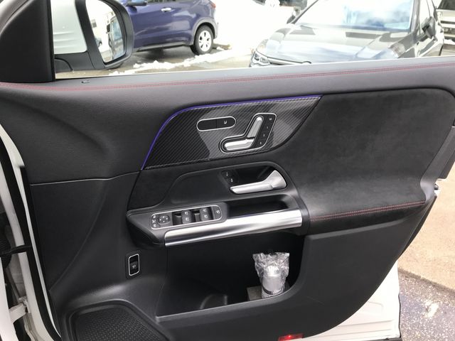 MERCEDES BENZ GLA class