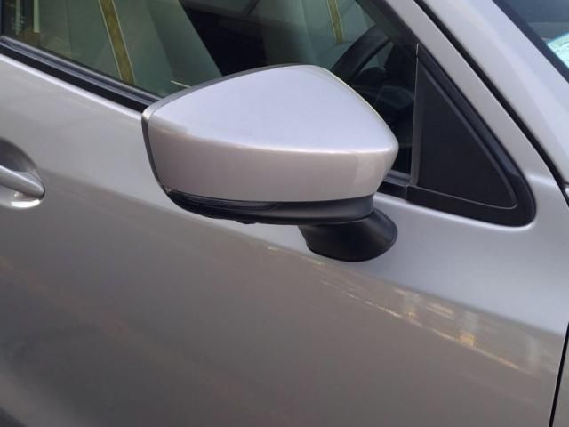 MAZDA2