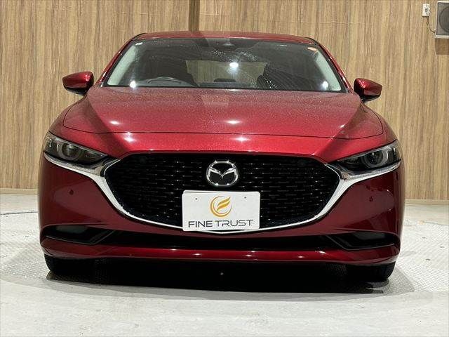 MAZDA3 SEDAN