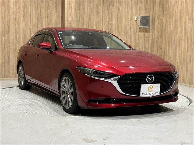 MAZDA3 SEDAN