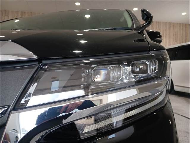 ALPHARD hybrid 4WD