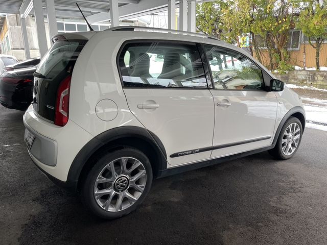 VOLKSWAGEN up!