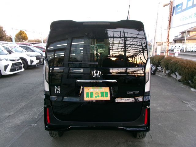 N-BOX CUSTOM 4WD