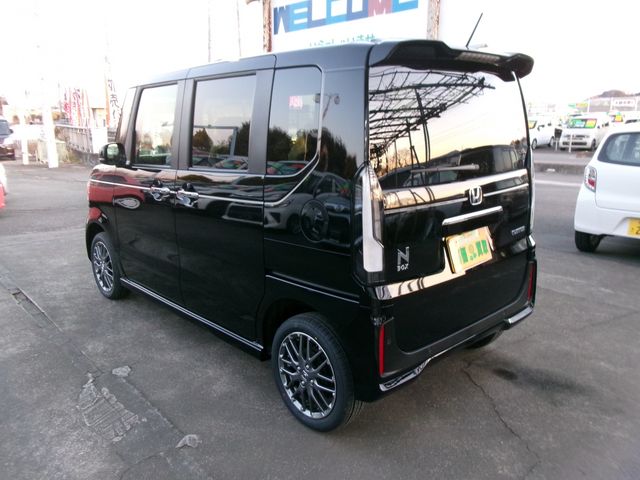N-BOX CUSTOM 4WD